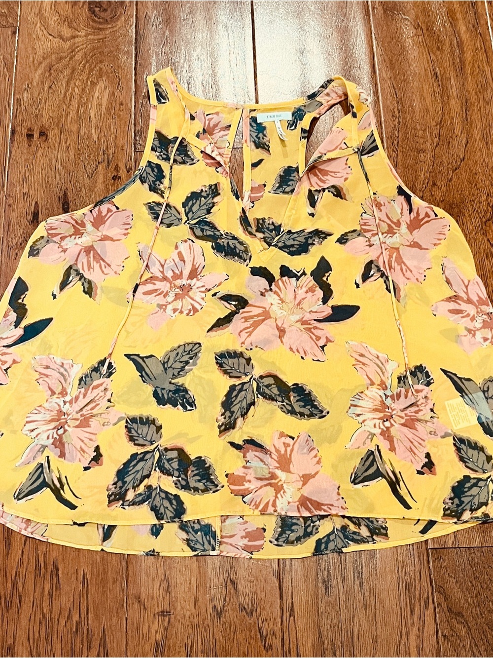 Kimchi Blue Gold Yellow Floral V-Neck Camisole Sleeveless Size M